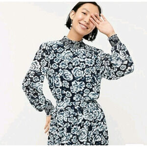 J.Crew Crinkle Chiffon Smocked Top Shaded Floral Blue Ikat Size S AE860